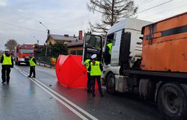 Służby pracują na miejscu tragicznego wypadku w Czchowie.